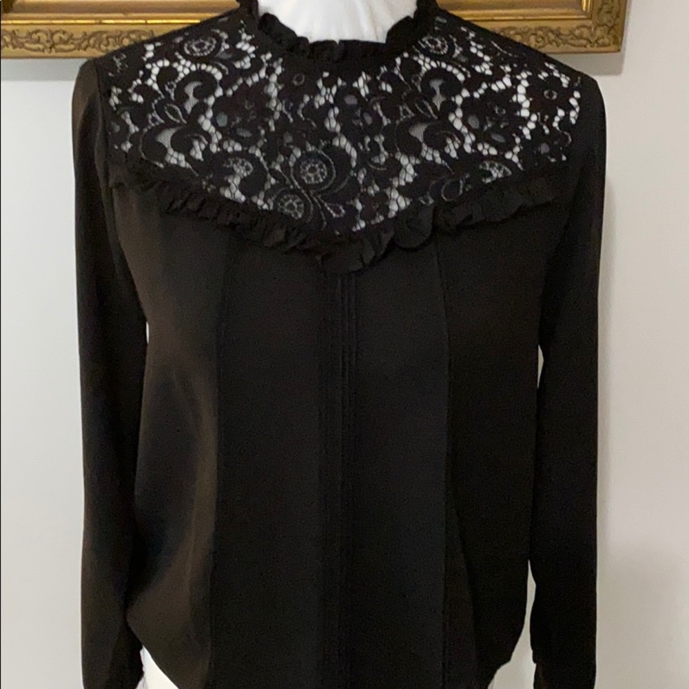 Beautiful Guest Editor Blouse - Picture 2 of 6